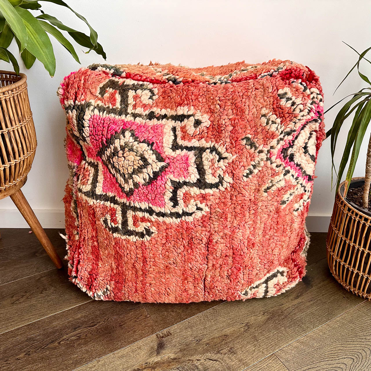 Moroccan Oversized Pink and Gold Floor Pillow Cushion - E-mosaik